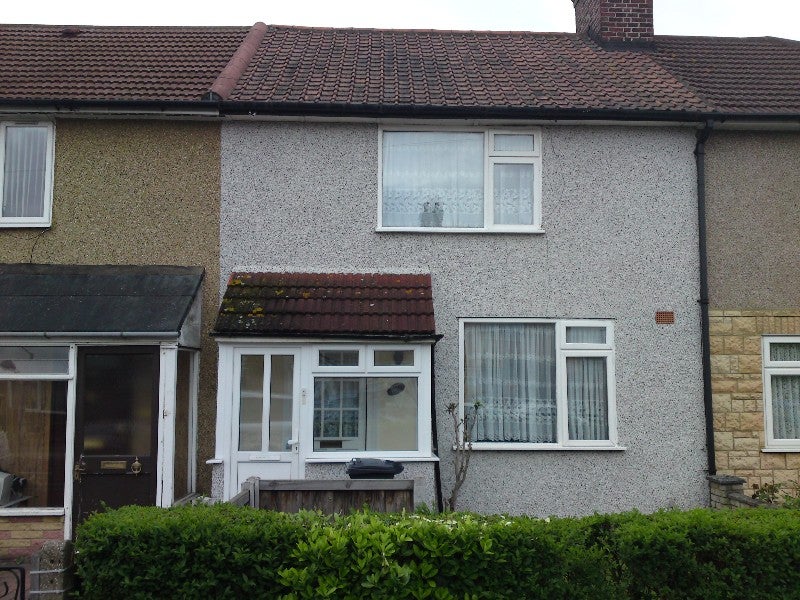 House Singleton Road in Greater London