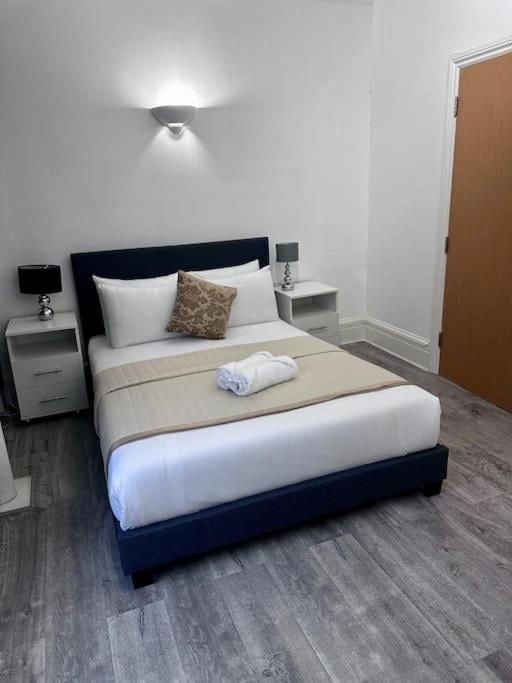 Flat Warren Street in Greater London