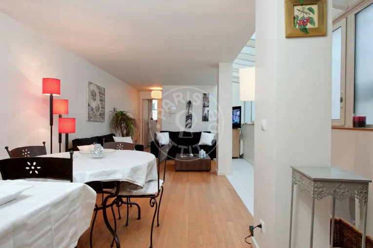 Appartement Rue de Ponthieu à Paris