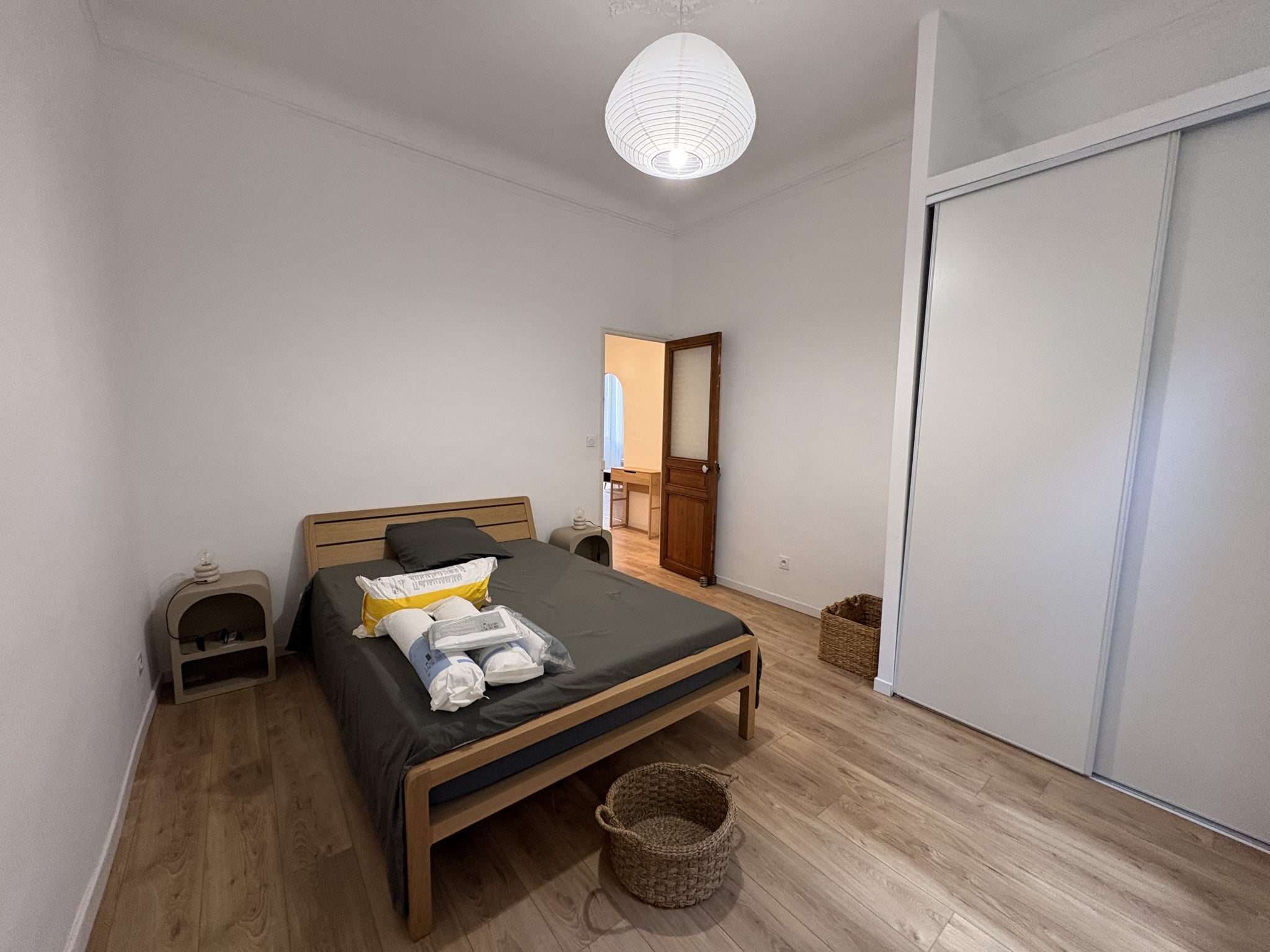 Flat Rue Vitalis in Marseille