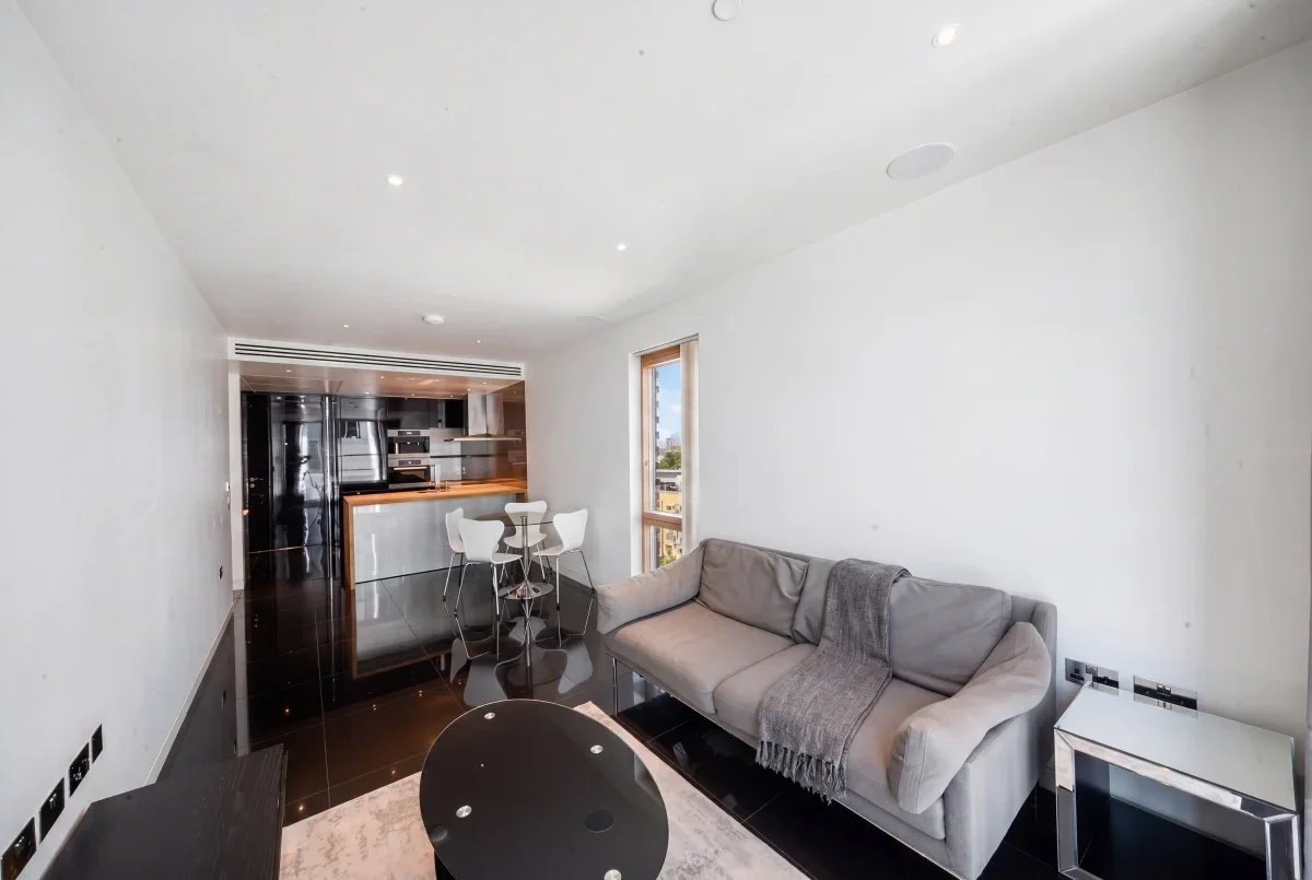 Flat Moor Lane in City of London