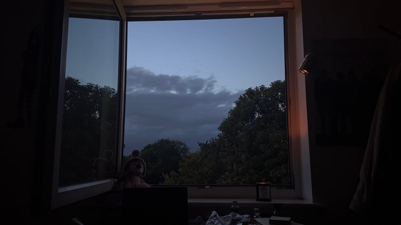 Room Clarendon Road in Leeds