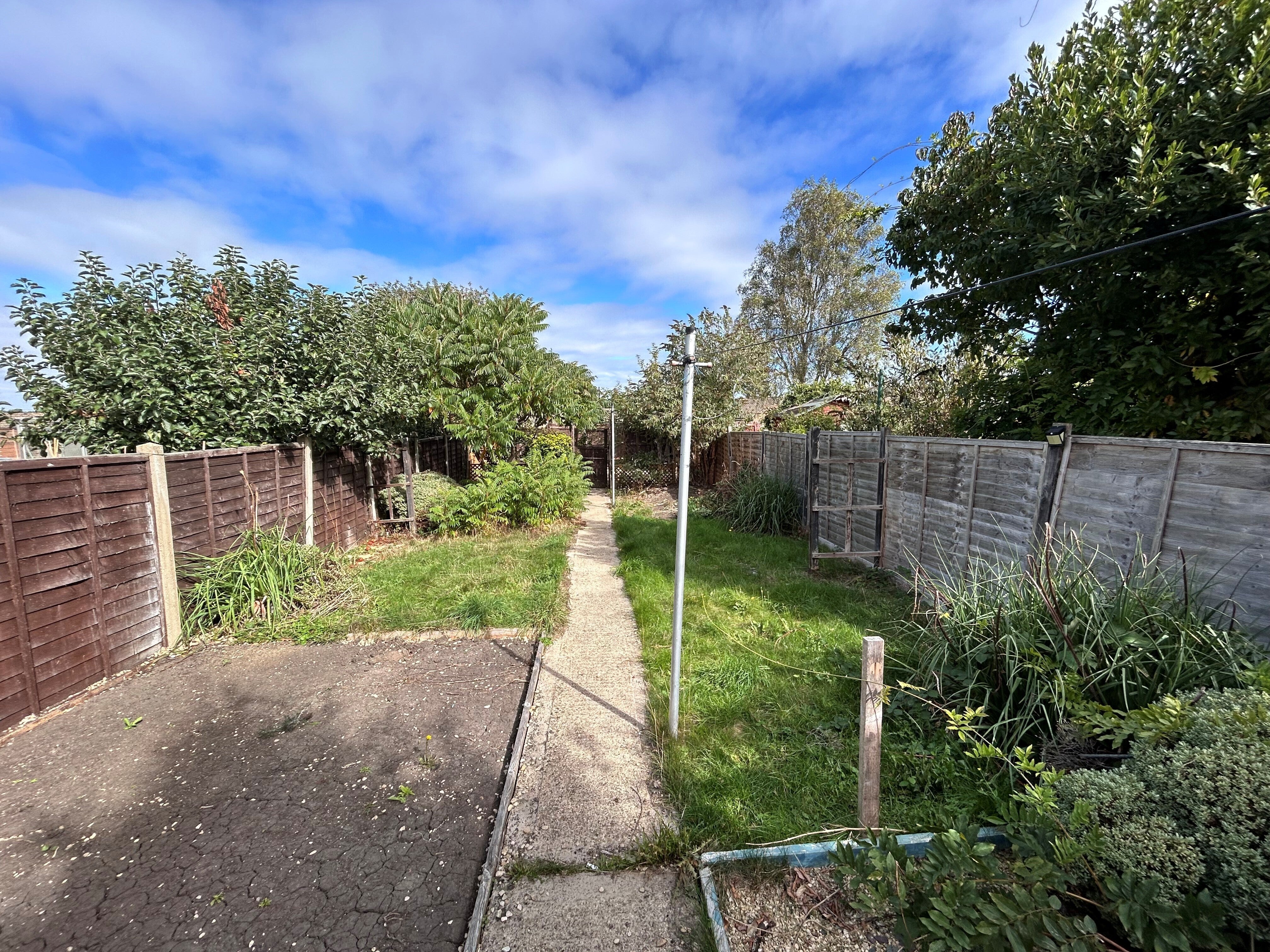 House Wood Lane in Chippenham