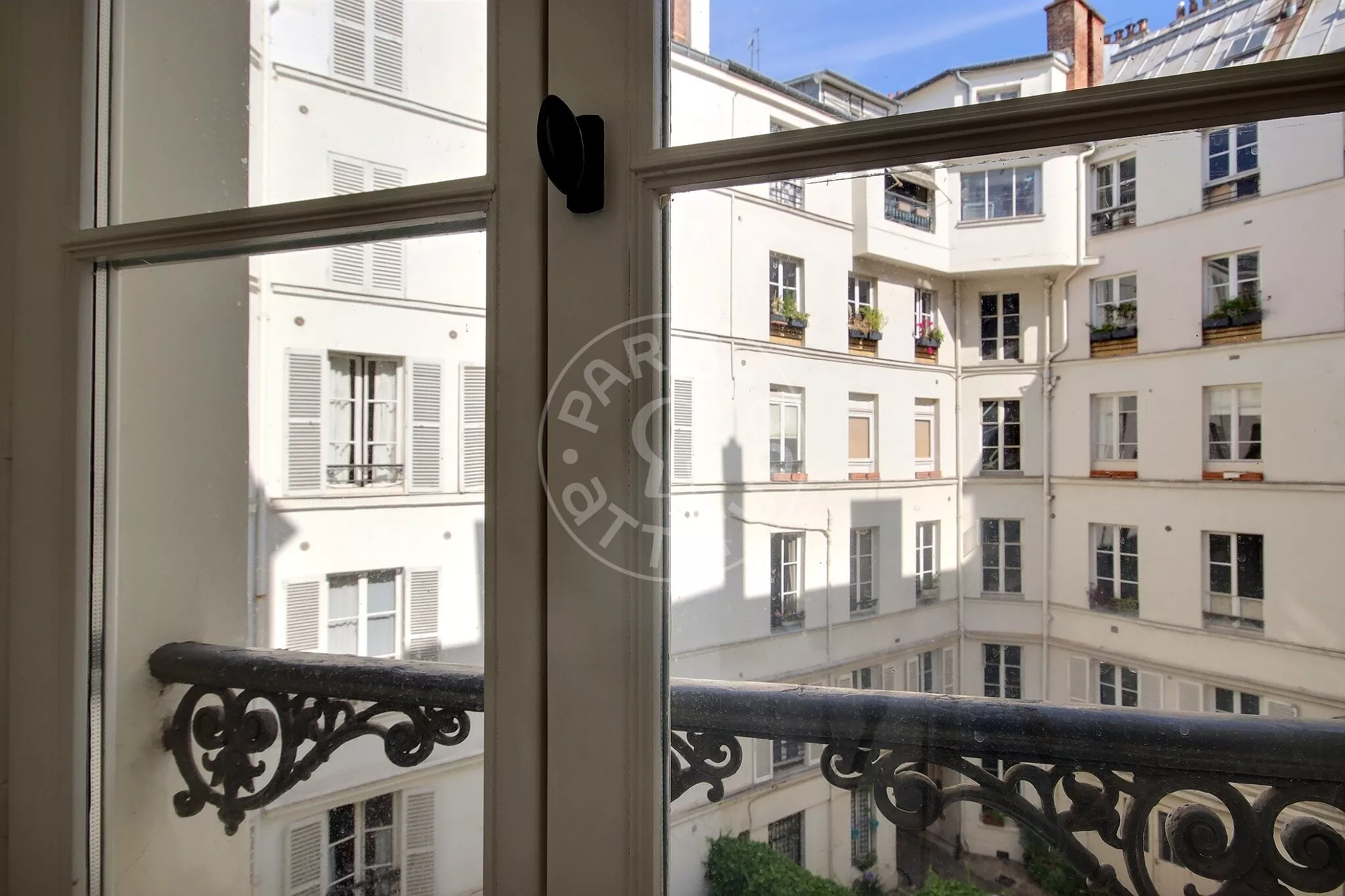 Appartement Rue de Bourgogne à Paris