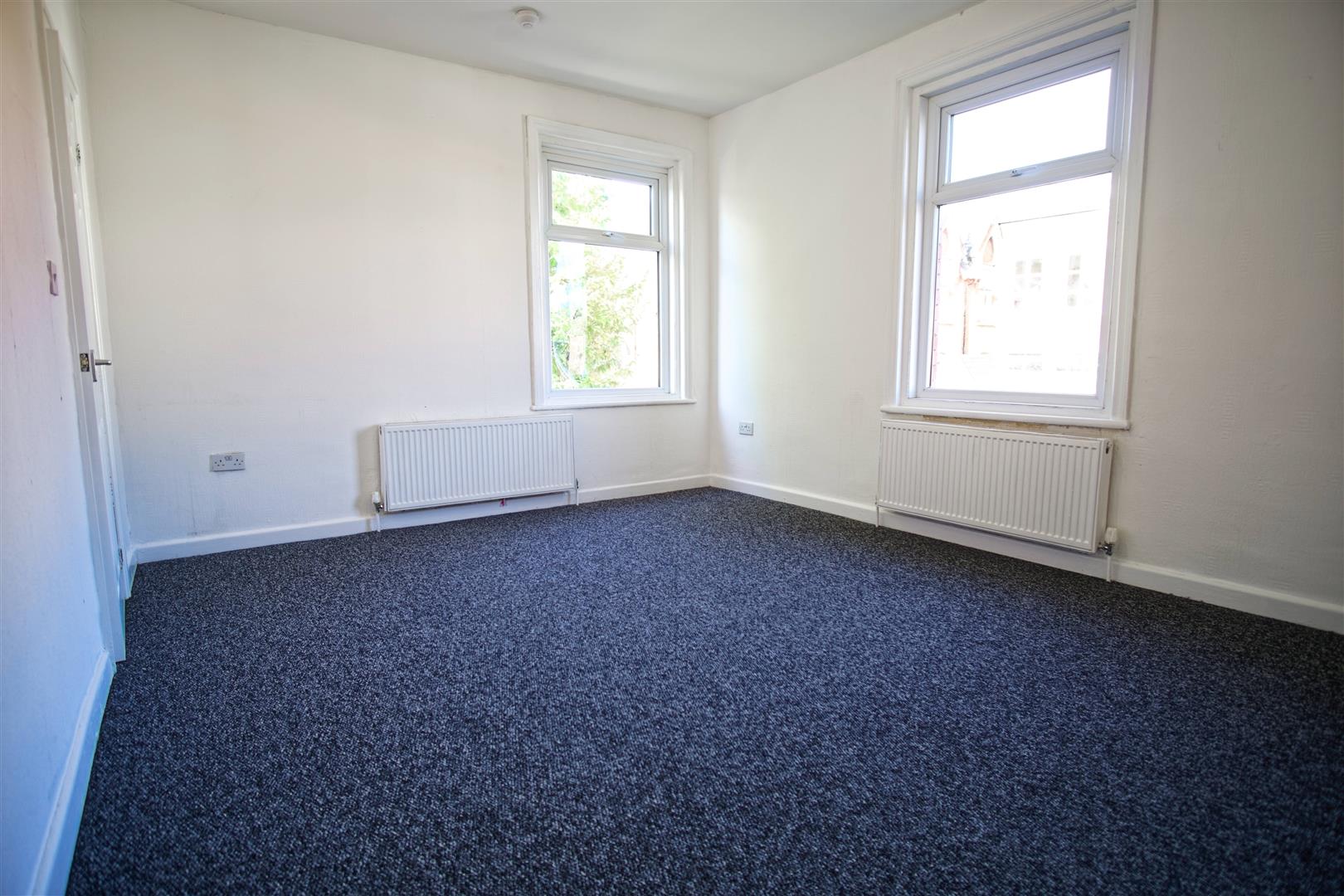 Flat New Hall Lane in Preston