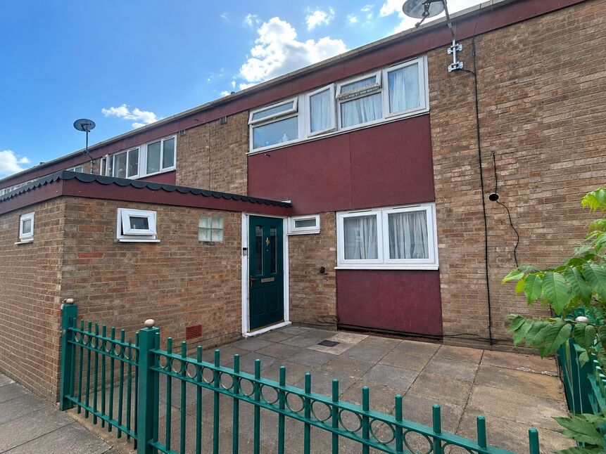 House Sark Walk in Greater London