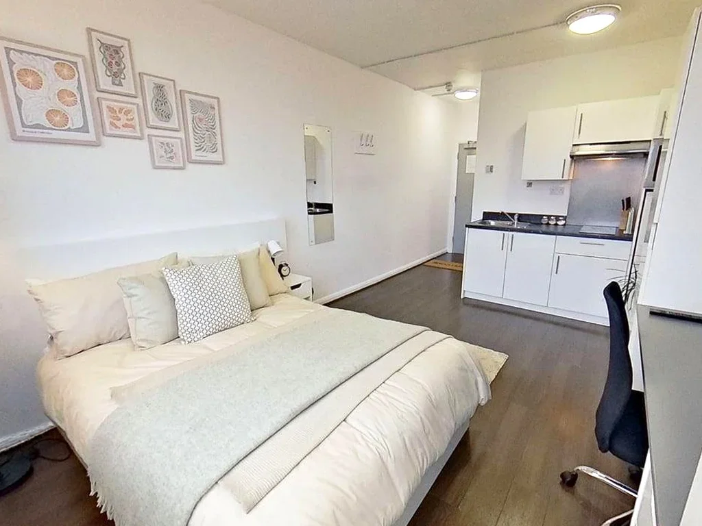 Room Lower Parliament Street in Nottingham