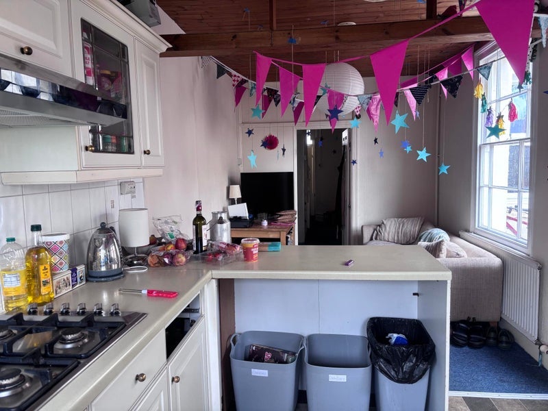 Room Brynland Avenue in Bristol