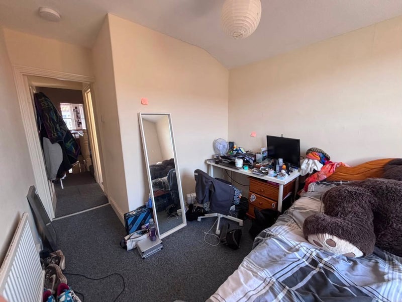 Room Brynland Avenue in Bristol
