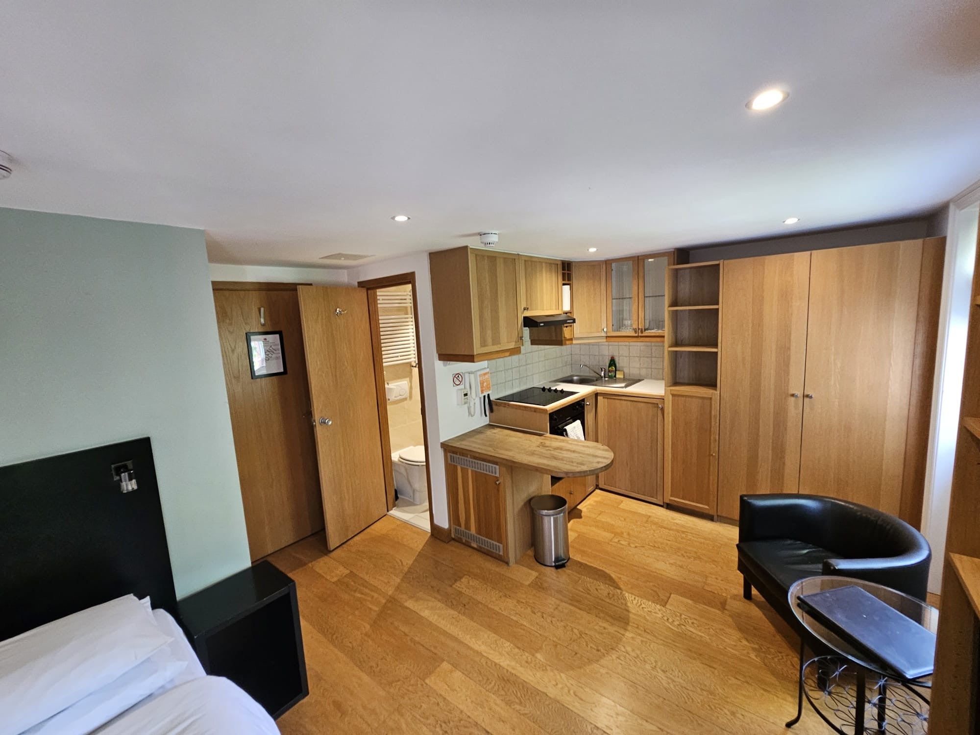 Flat Cartwright Gardens in Greater London