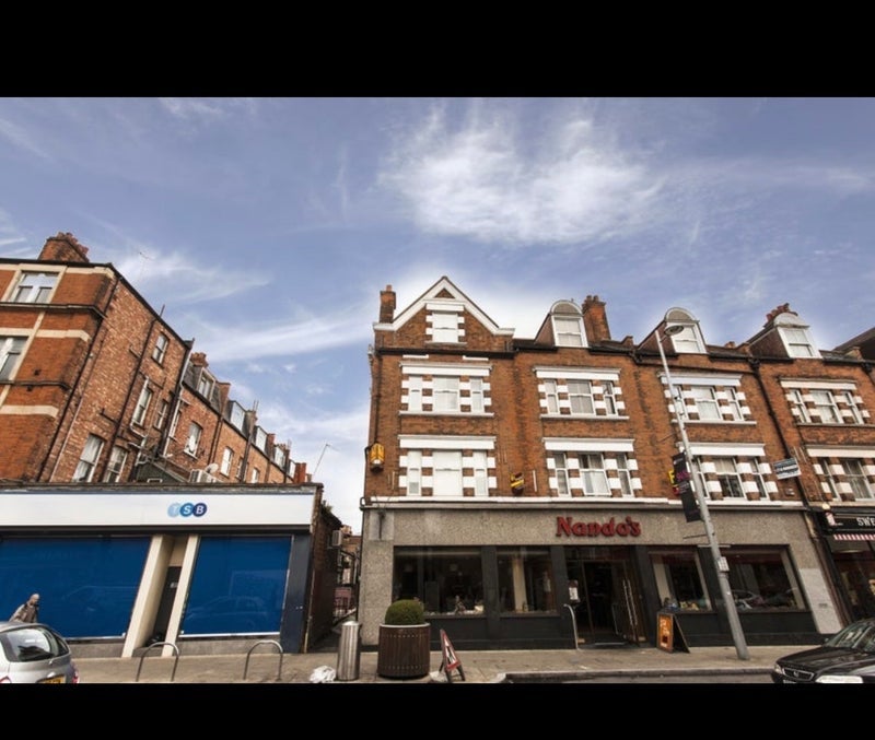 Room Bond Street in Greater London