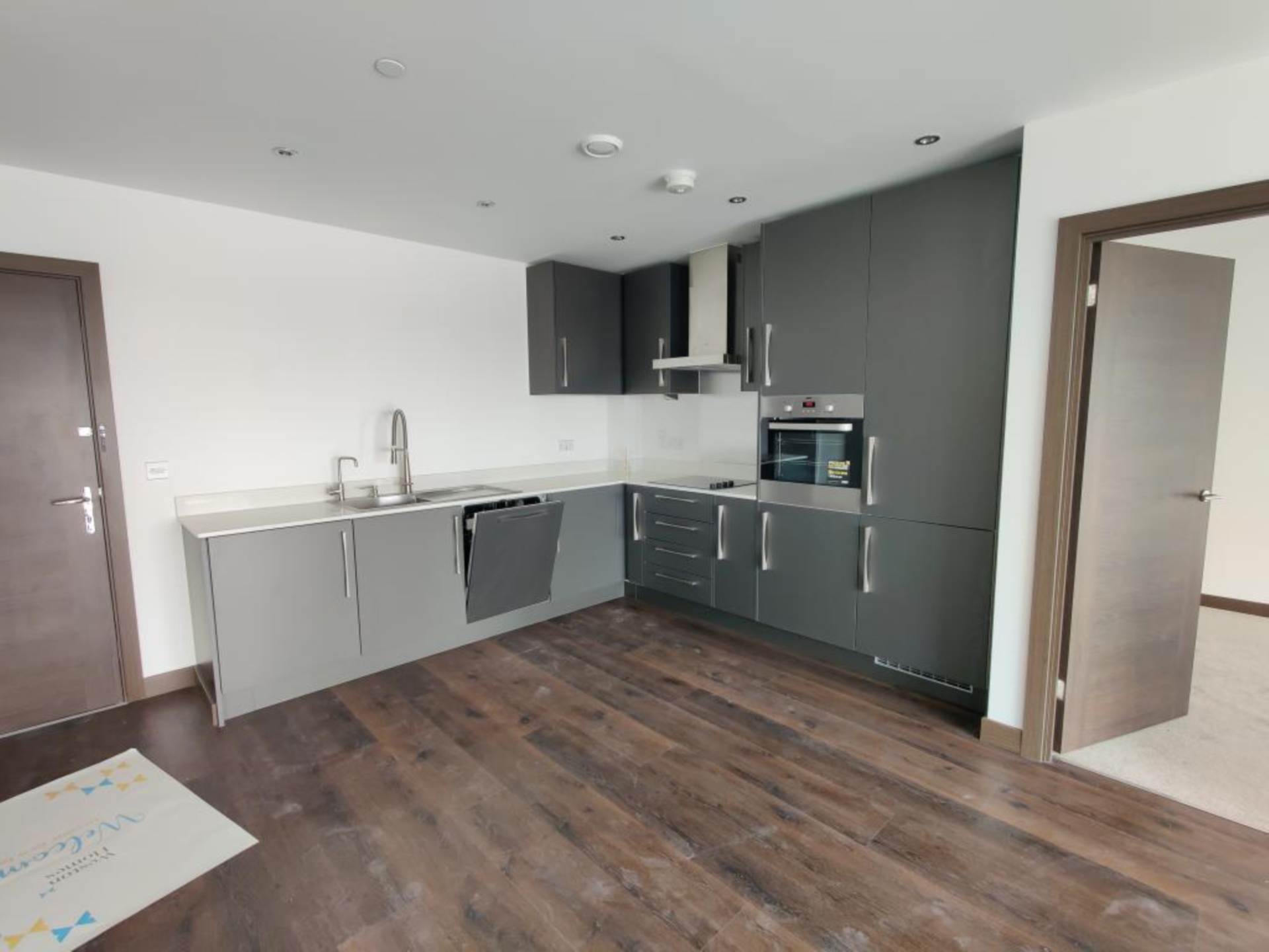Flat Victoria Avenue in Southend-on-Sea