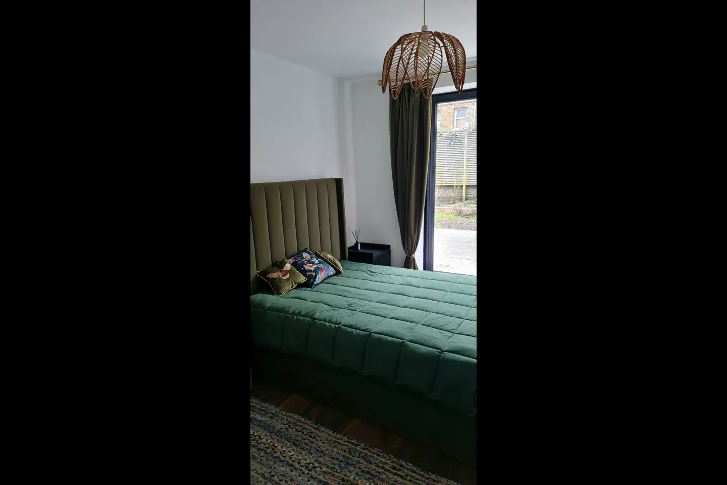 Flat Newlands Park in Greater London
