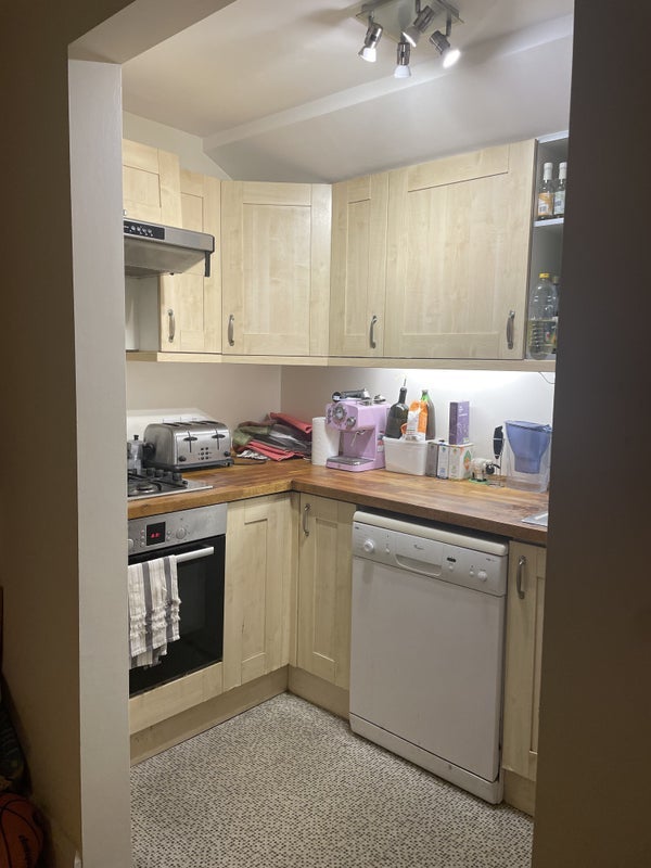 Room Lettsom Street in Greater London