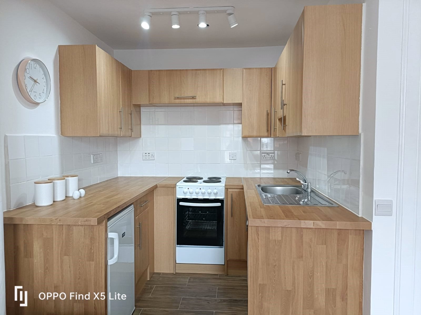 Flat Albion Road in City of Edinburgh