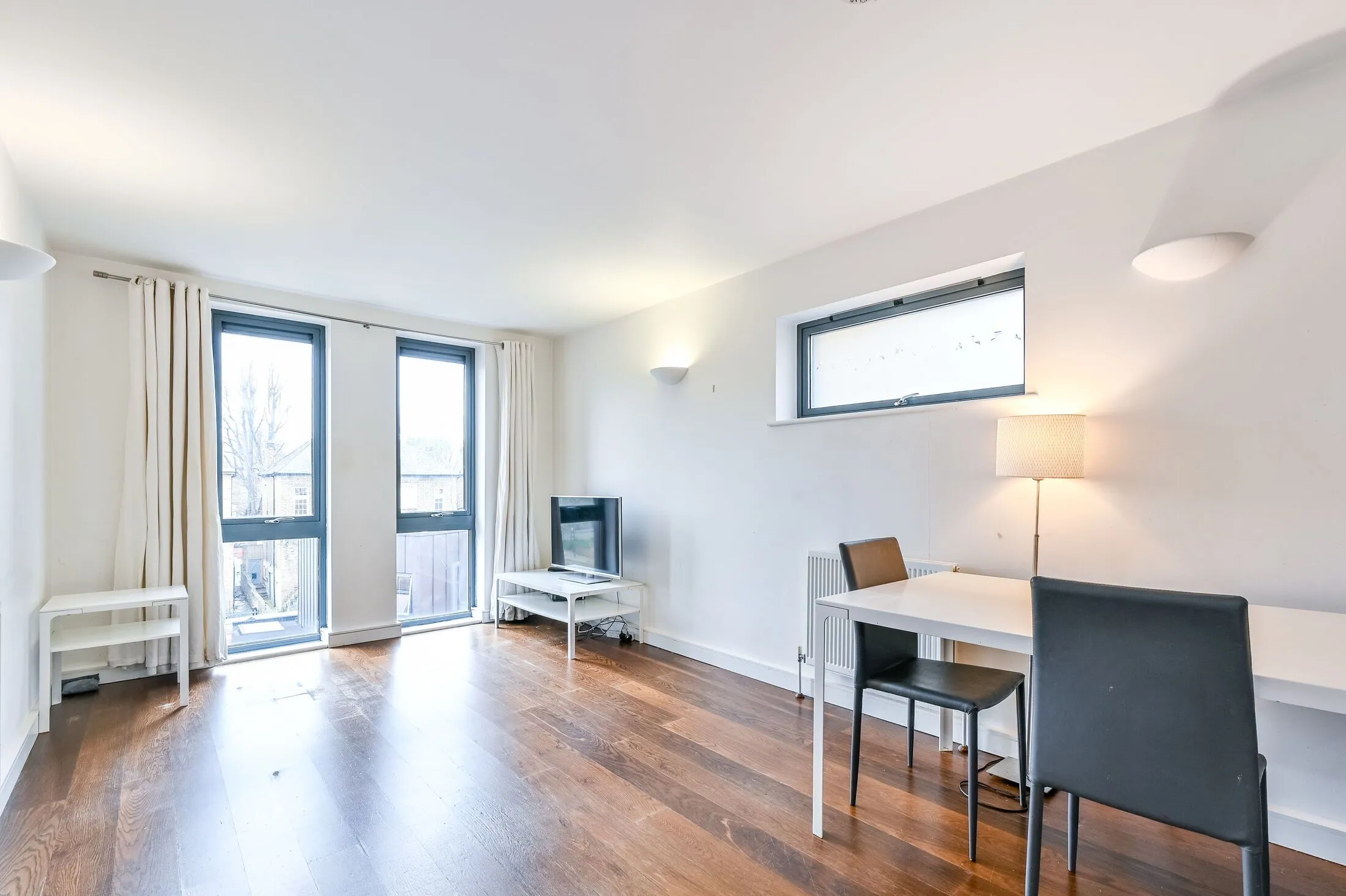 Flat Morton Road in Greater London