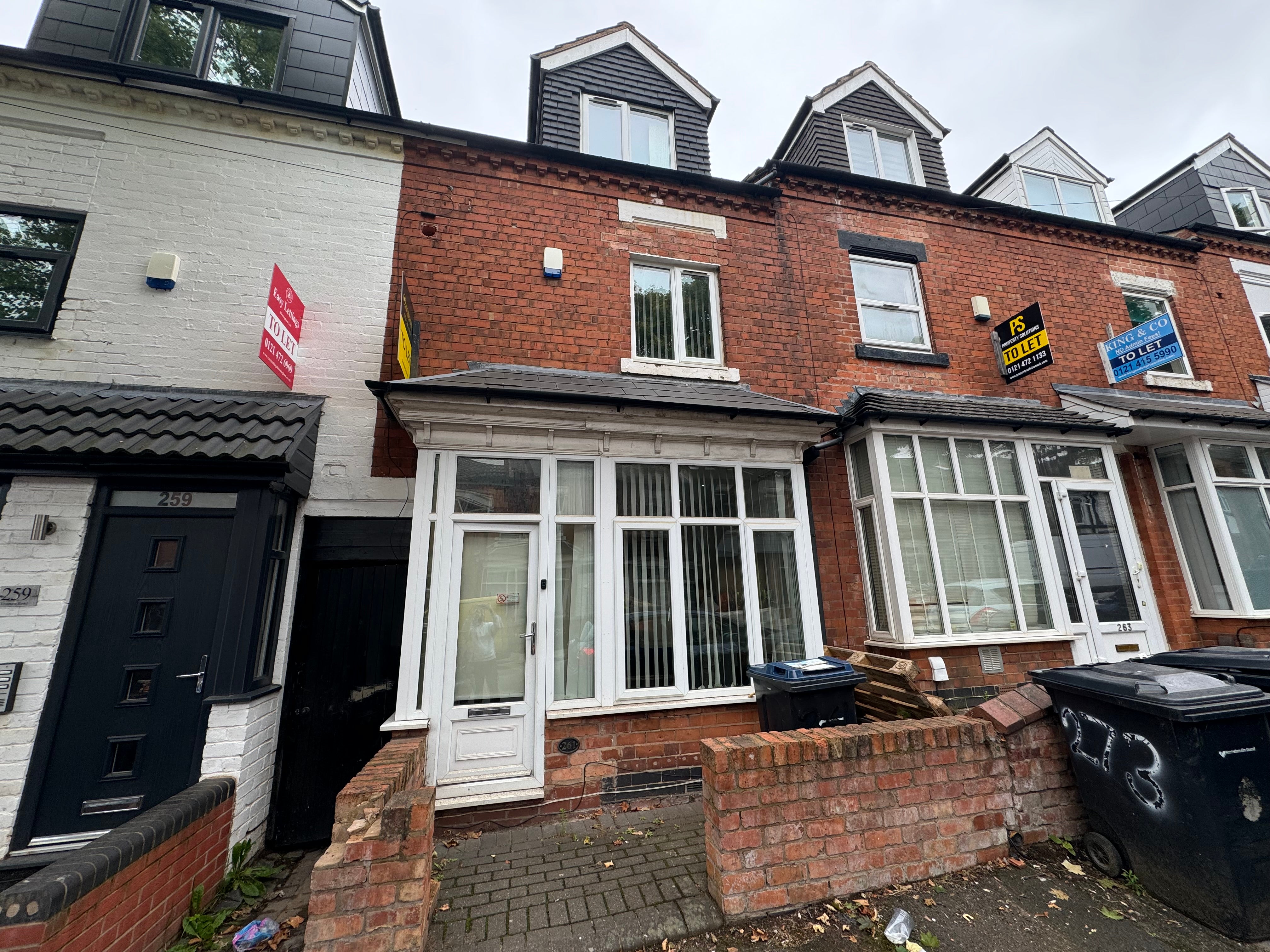 Flat Tiverton Road in Birmingham
