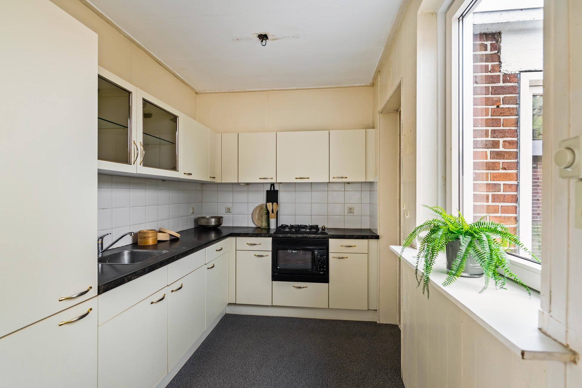 Tussenwoning te koop: Frans Halsstraat 22, Hoogezand