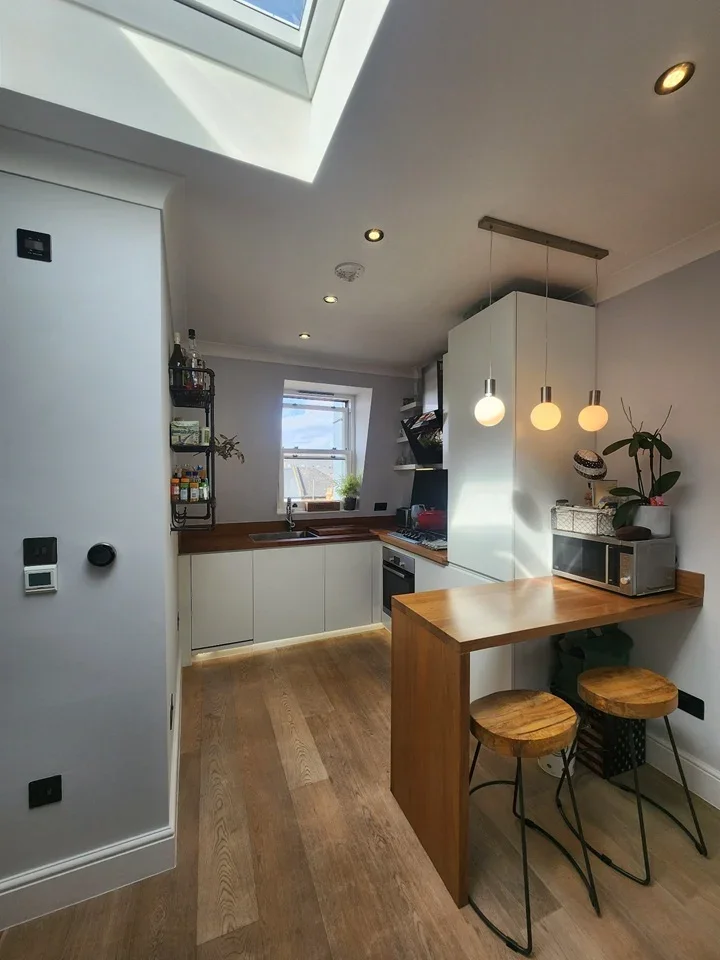 Flat Lillie Road in Greater London