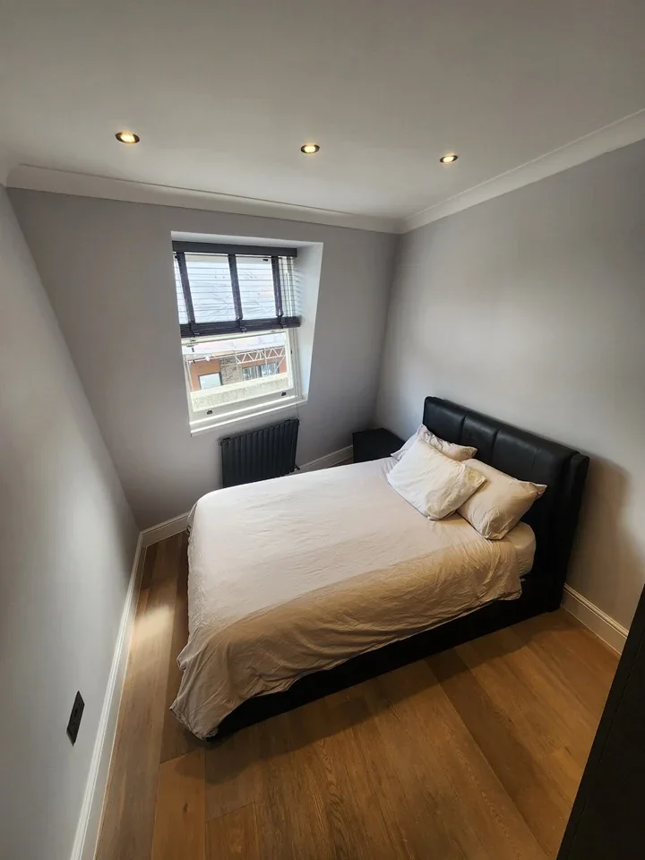 Flat Lillie Road in Greater London