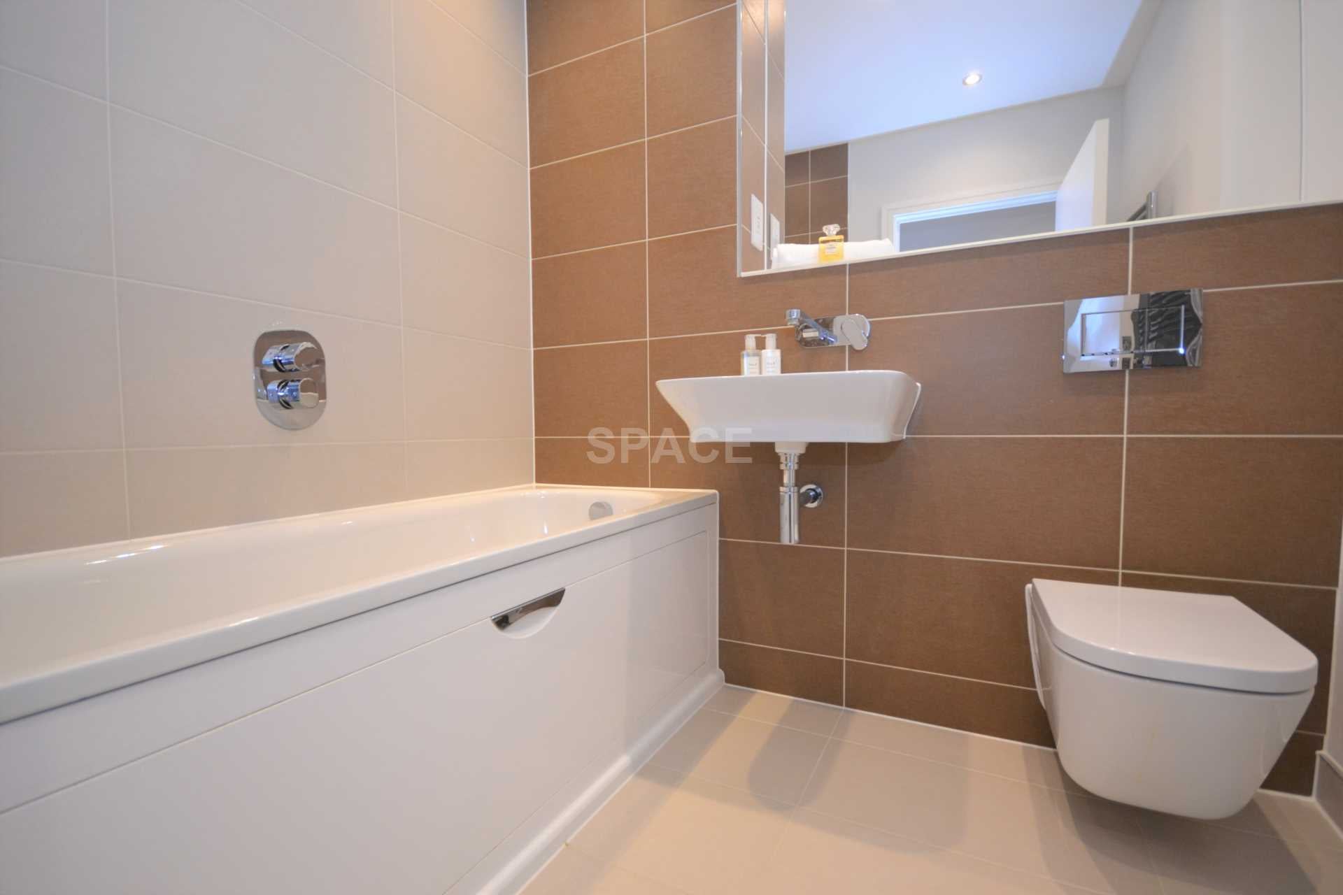 Flat Padworth Avenue in Reading