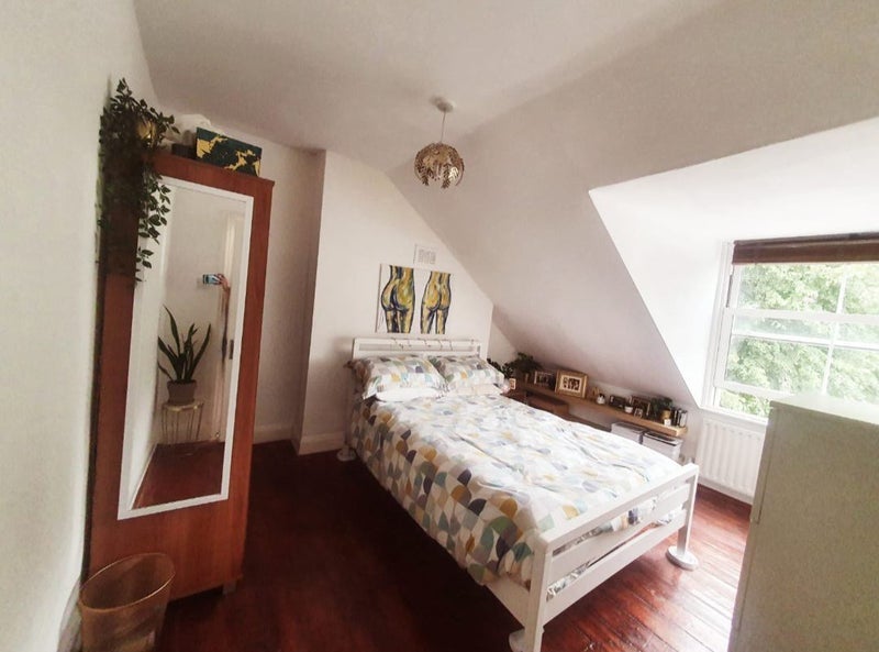 Room Slievemore Close in Greater London