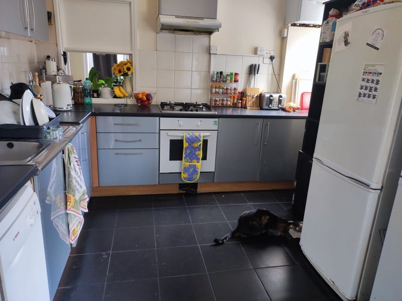 Room Slievemore Close in Greater London