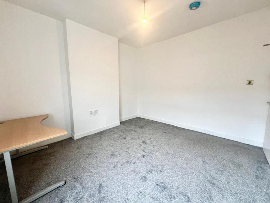 Room Seaford Street in Stoke-on-Trent