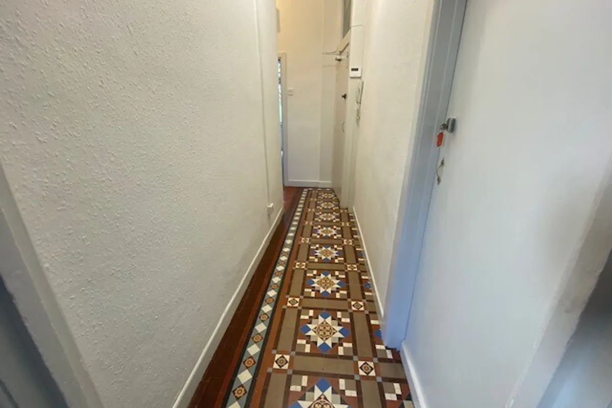 Flat Ninian Road in Cardiff