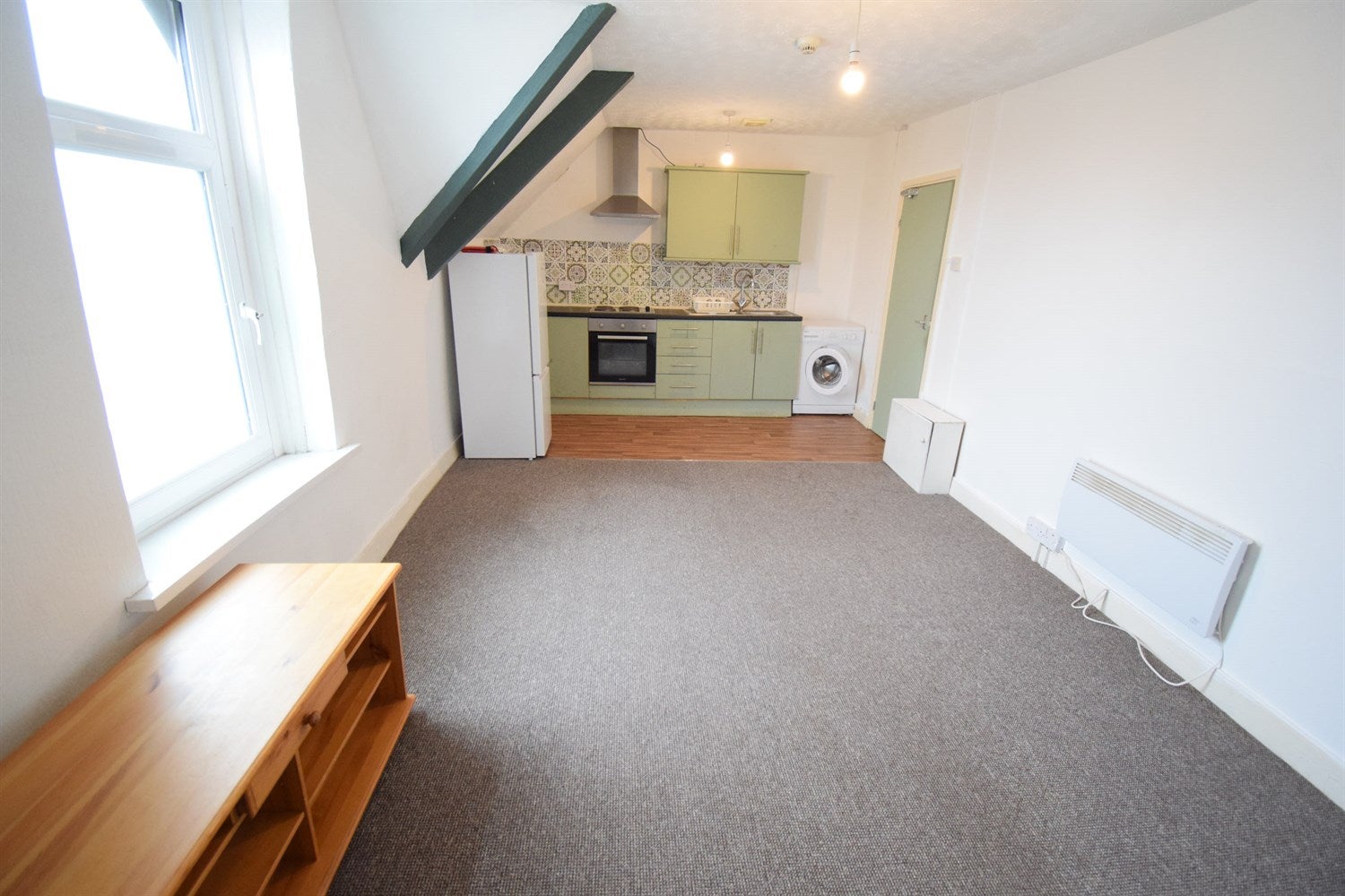 Flat Piercefield Place in Cardiff