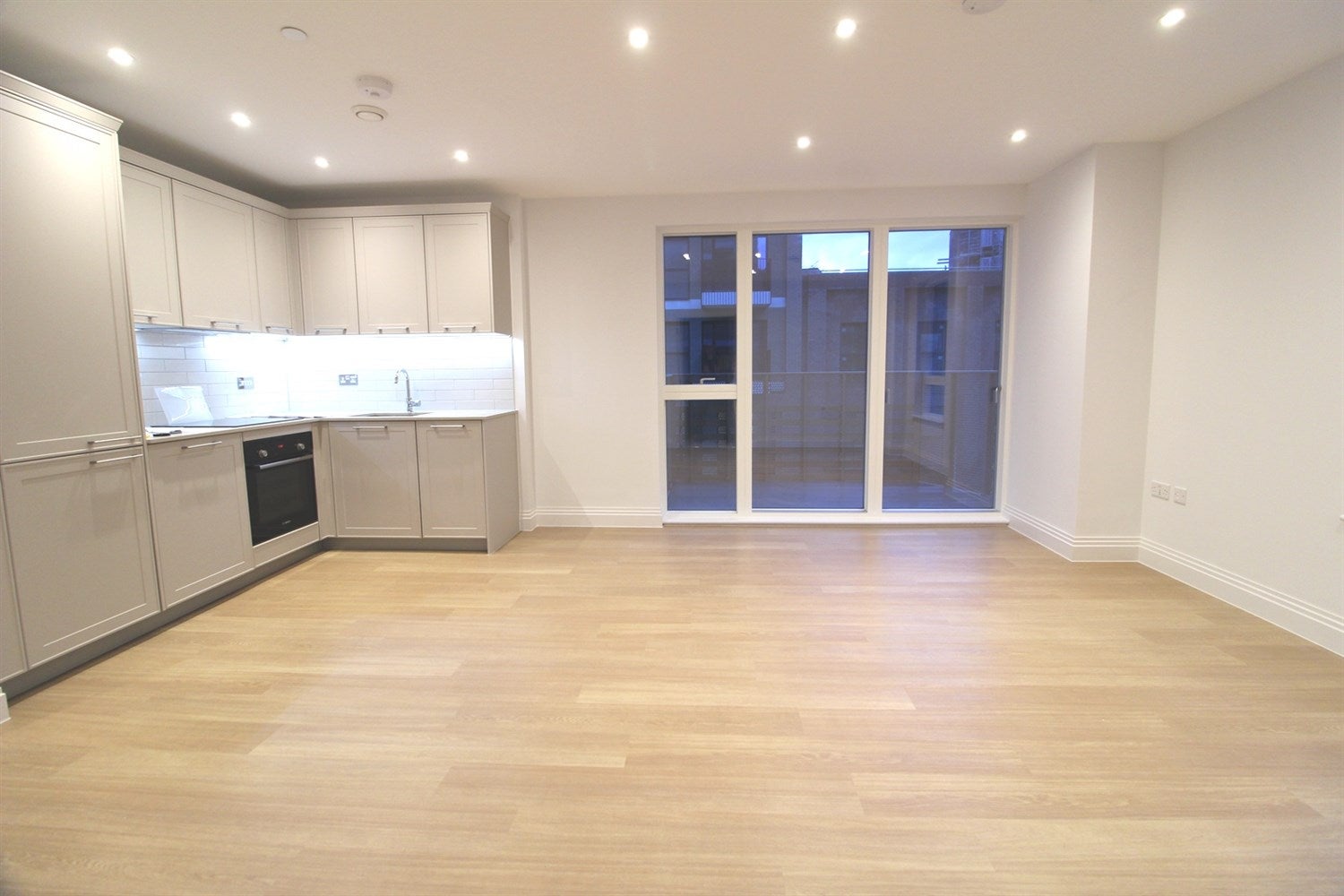Flat Carraway Street in Reading