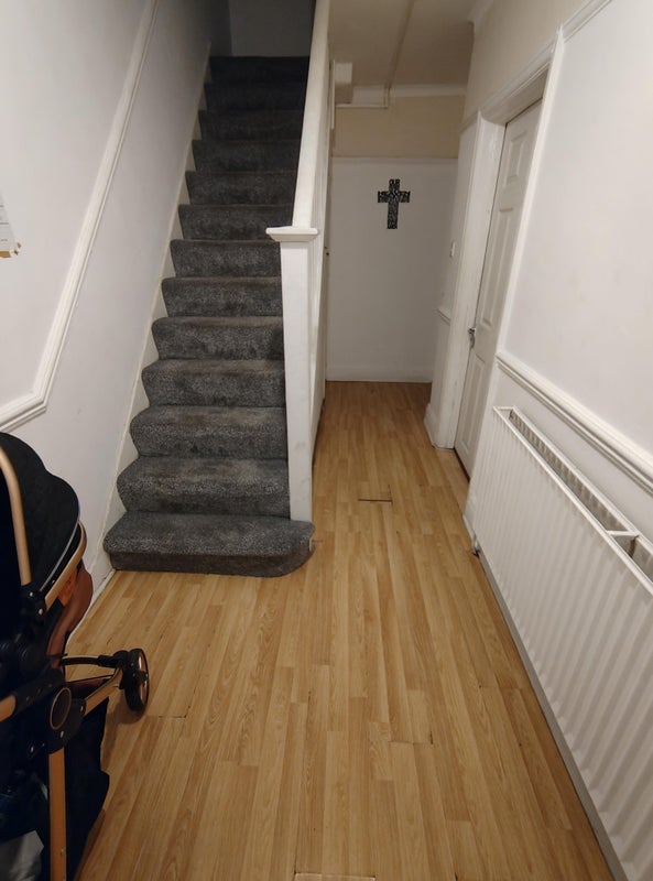 Room Elmwood Road in Greater London