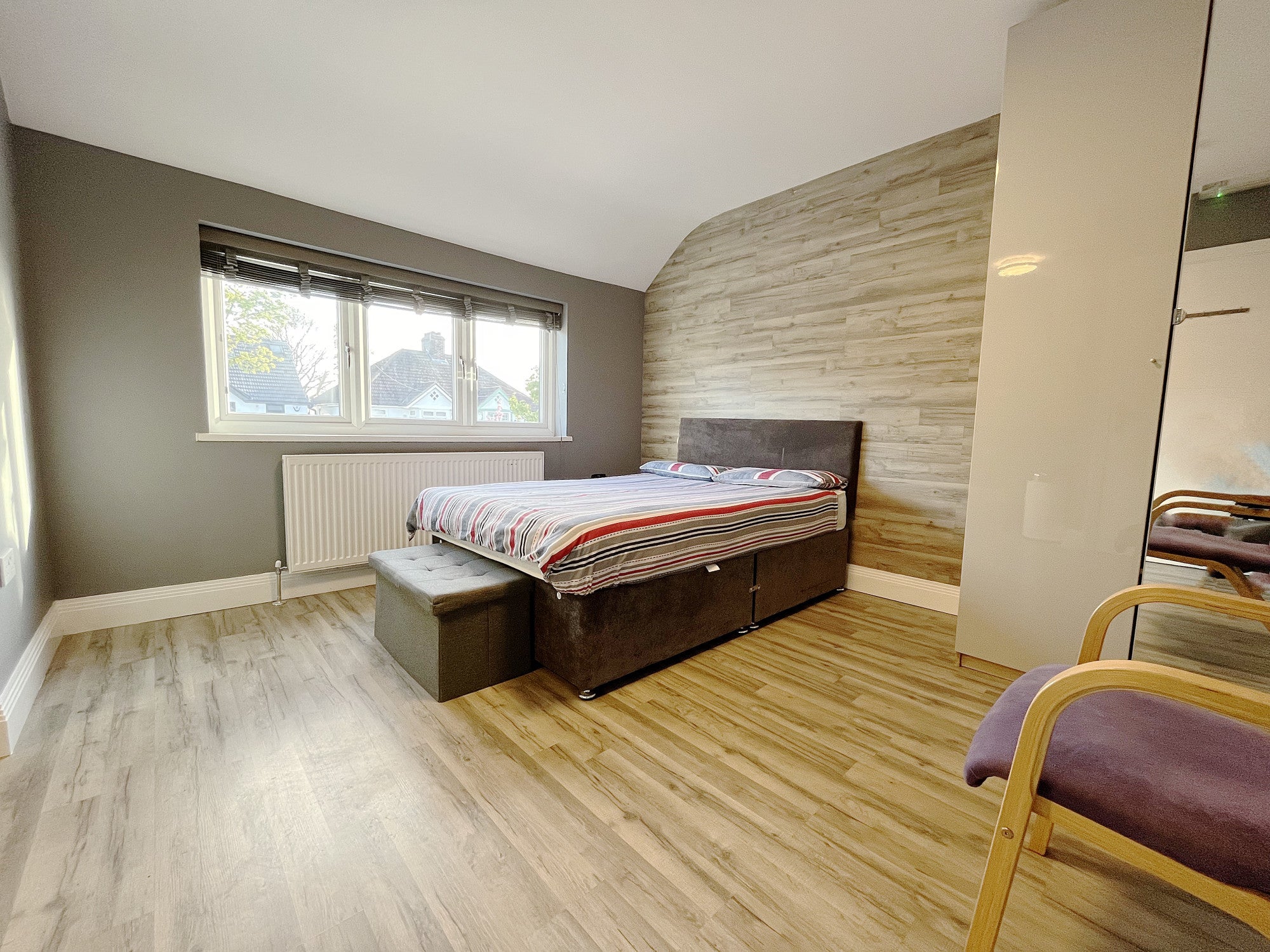 Room The Crossways in London