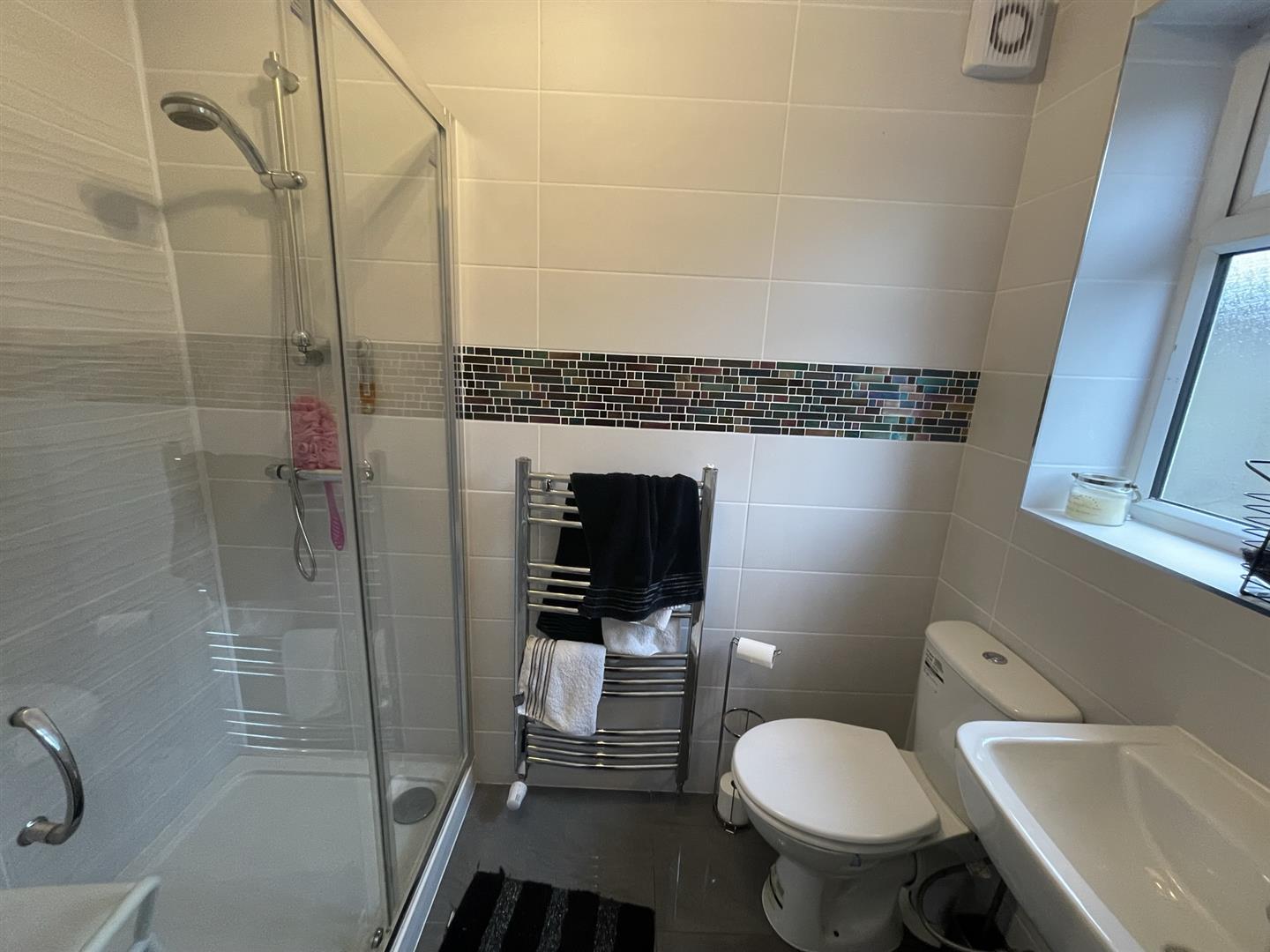 Room Ripon Way in Hertsmere
