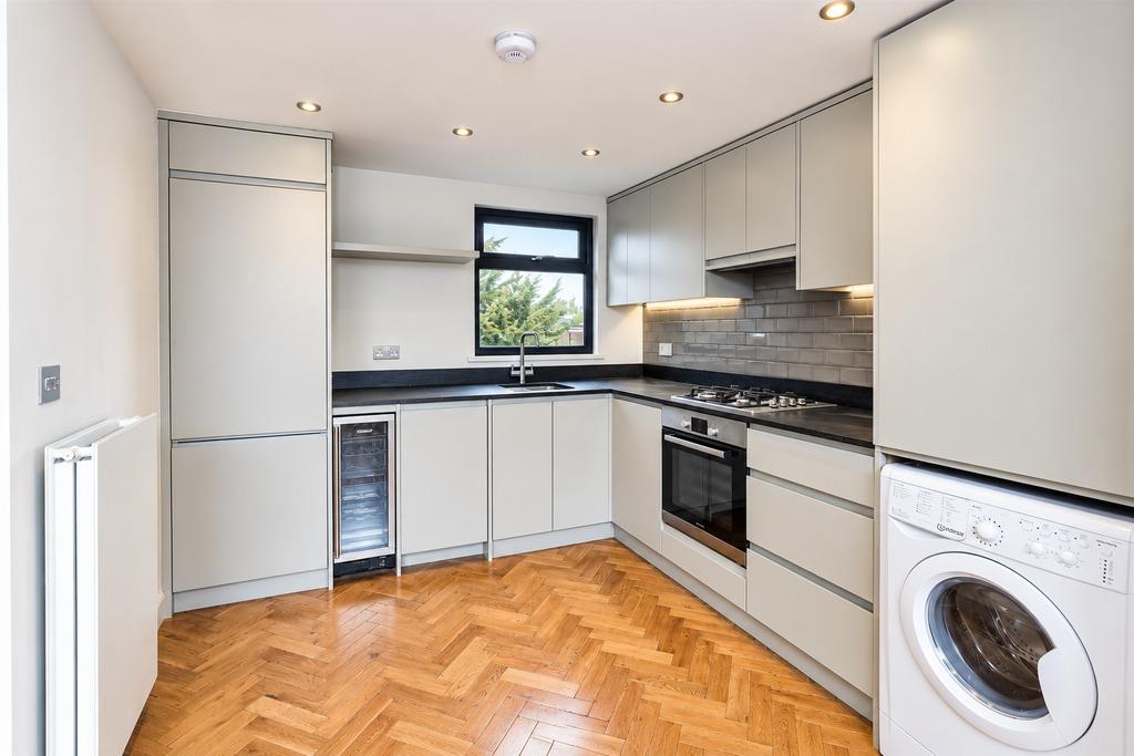 Flat Great West Road in Greater London