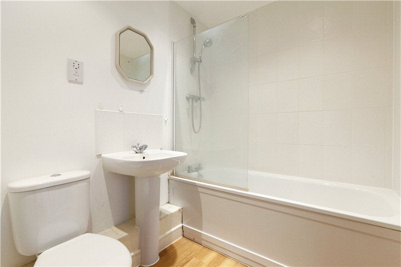 Flat Garford Street in Greater London