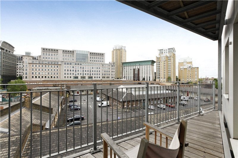 Flat Garford Street in Greater London
