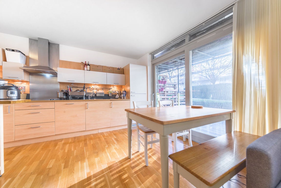 Flat West Parkside in Greater London