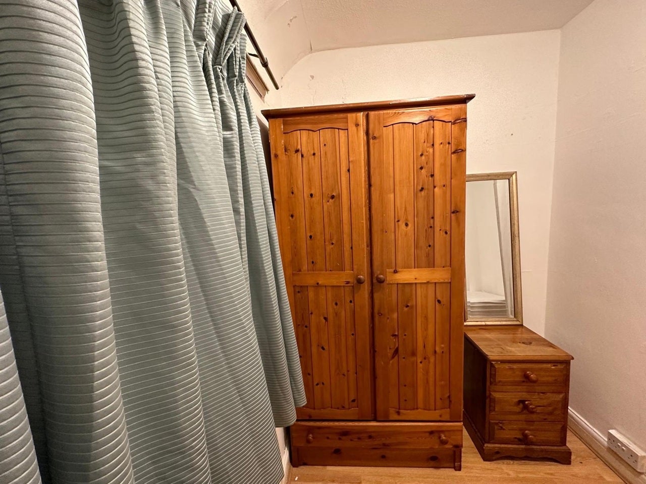 Room Sancroft Road in Greater London