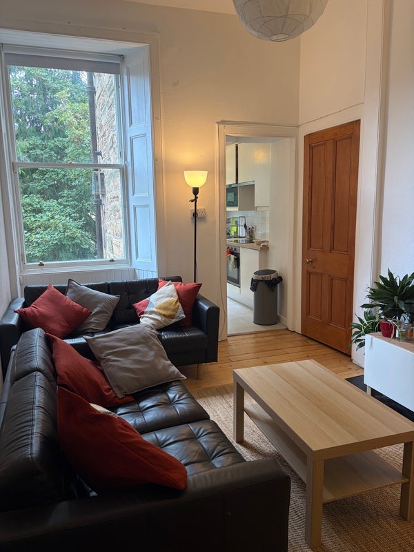 Room Polwarth Gardens in City of Edinburgh