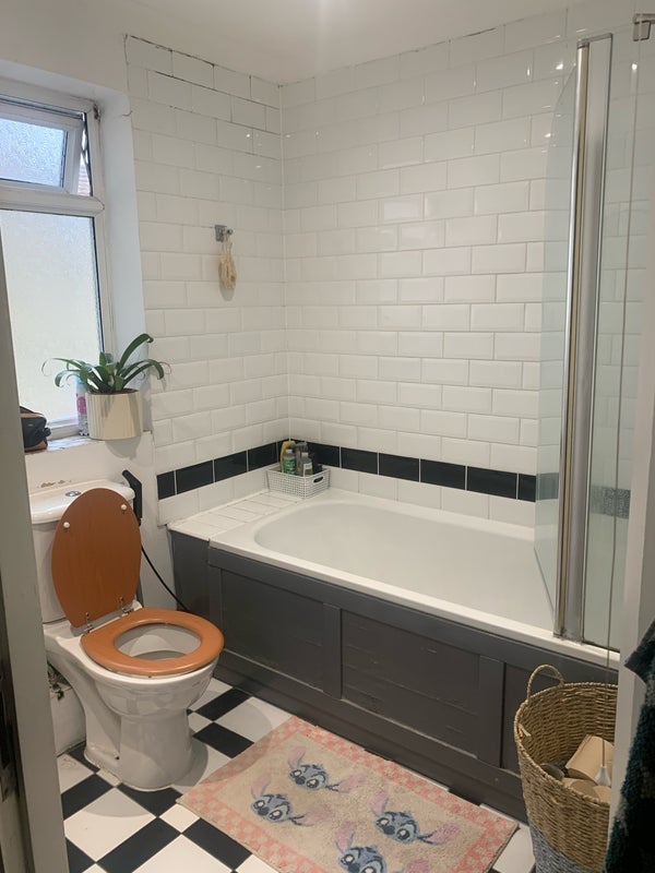 Room Cedars Avenue in Greater London