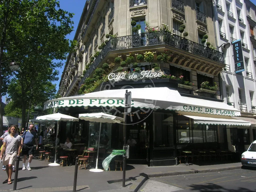 Appartement Rue de Sèvres à Paris
