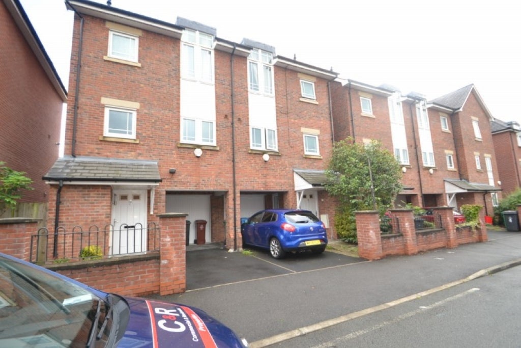 House Yew Street in Manchester