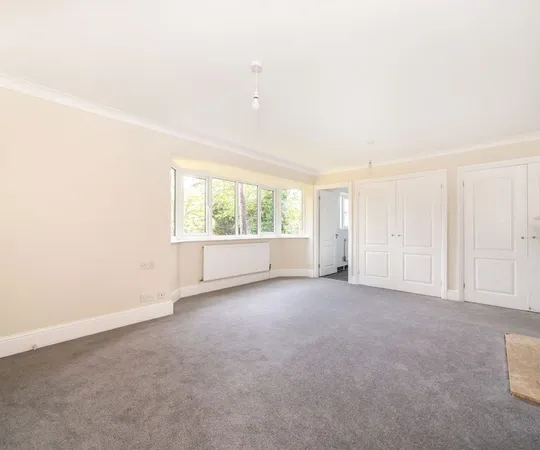 House The Riding in Woking