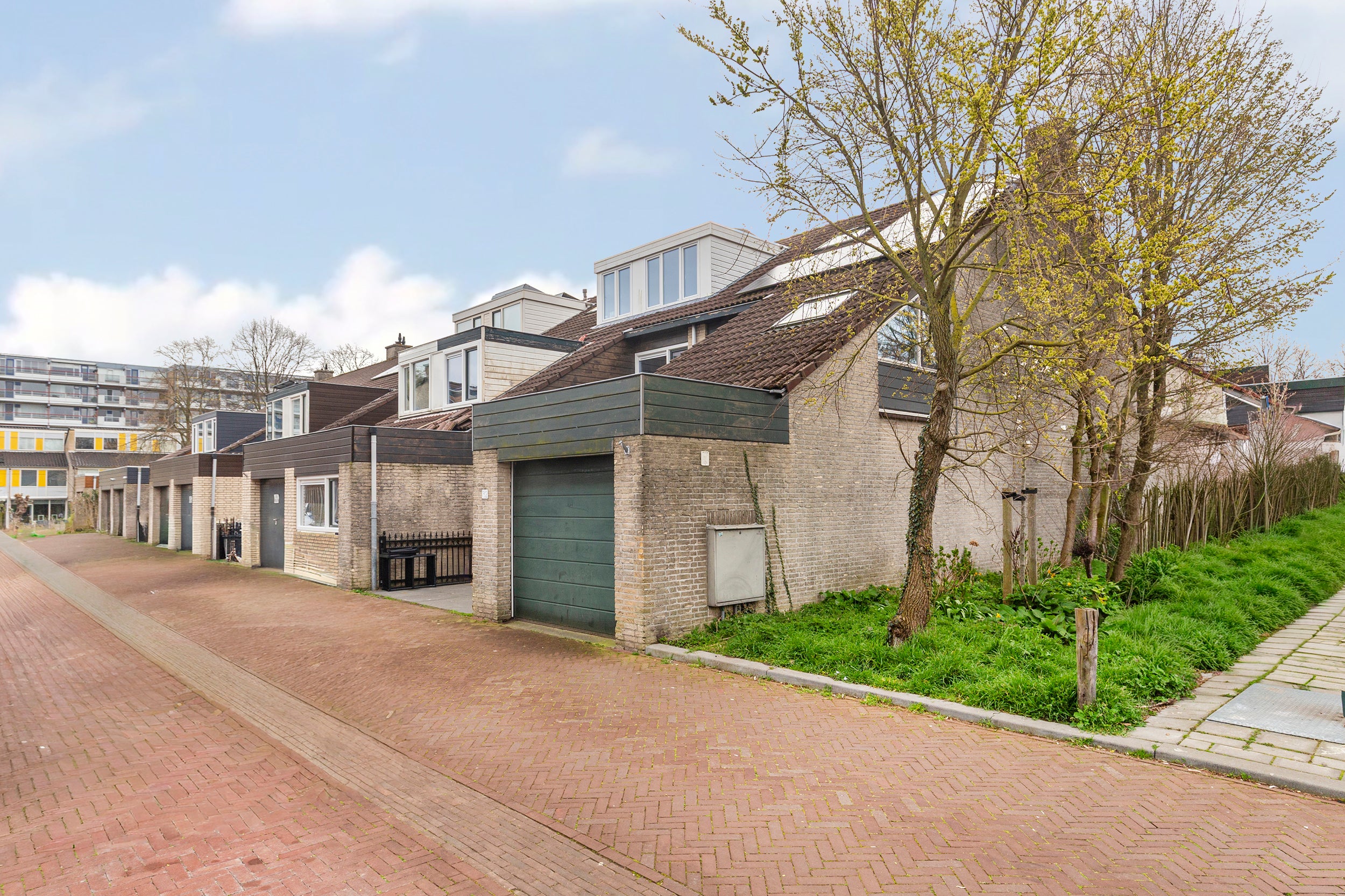 Huis Steurendaal 32 in Den Haag