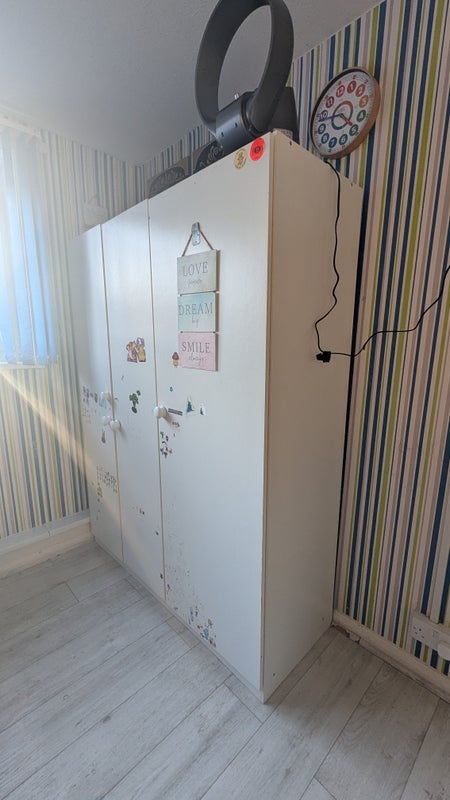 Room Hay Close in Greater London