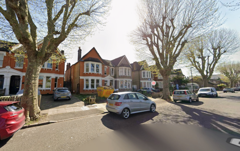 Flat Penerley Road in Greater London