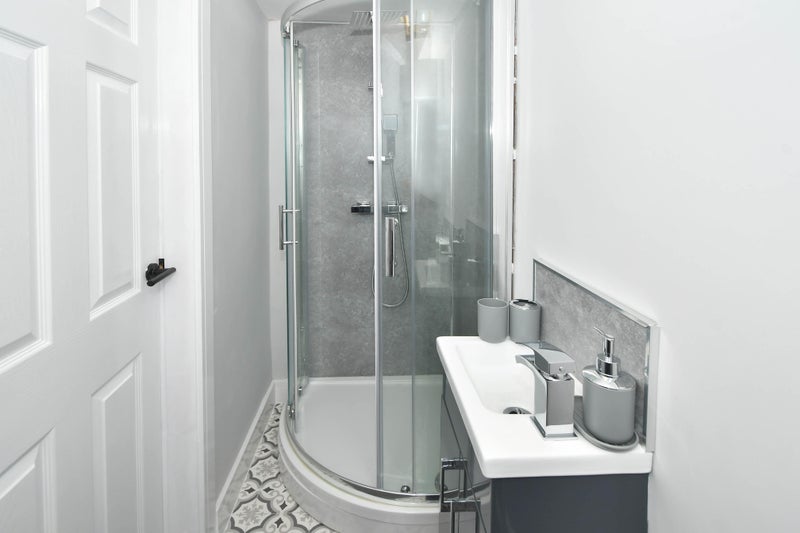 Room Lonsdale Street in Stoke-on-Trent