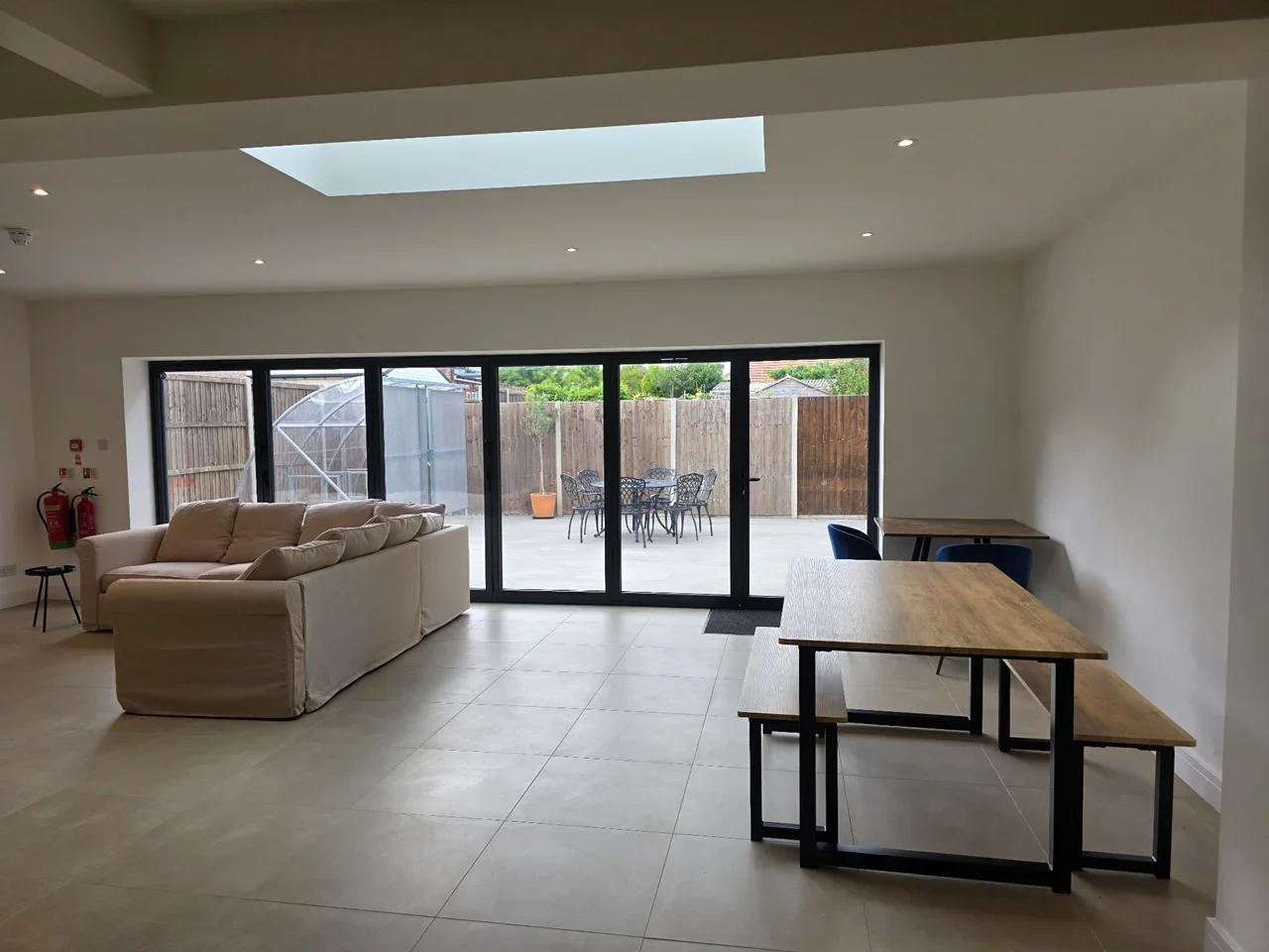 Room Main Road in Greater London