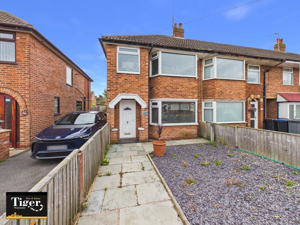 House Briarwood Drive in Bispham